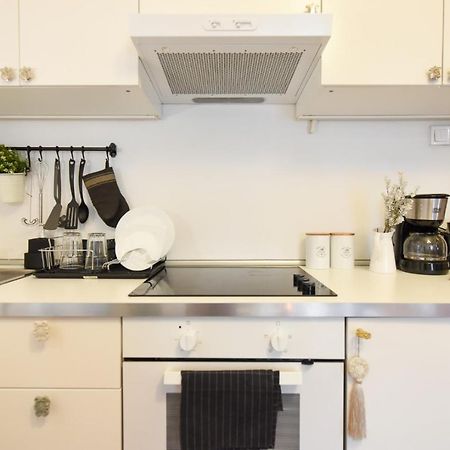 부쿠레슈티 Love.Travel.Explore ♥️Apt W/ Balcony In Old Town 아파트 외부 사진