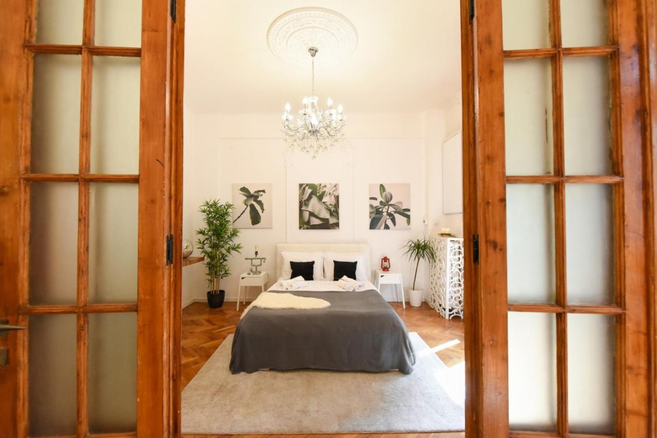 부쿠레슈티 Love.Travel.Explore ♥️Apt W/ Balcony In Old Town 아파트 외부 사진